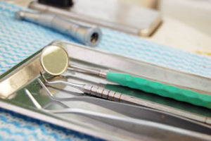 歯科医院の治療器具