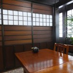 札幌かに本家岡崎店「内観-テーブル席（2015/7/18）」