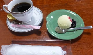 札幌かに本家岡崎店「グアテマラコーヒーとバニラアイス」