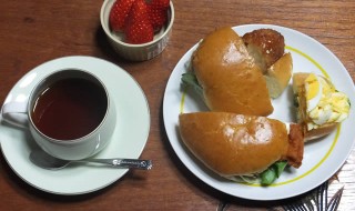 ウチカフェ「ベルンの総菜パンとコーヒー」